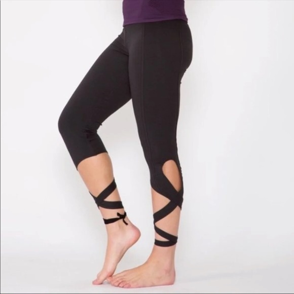 ❤️🚫SOLD🚫❤️Free People Movement Turnout Leggings - Picture 3 of 11